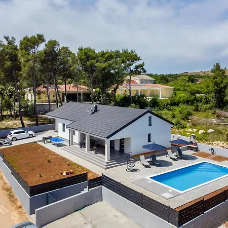 Apartamento House Radovic With Pool Vir