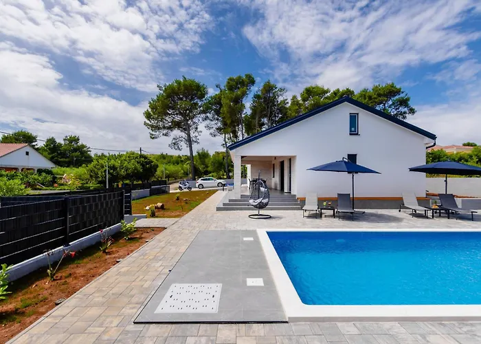 Apartamento House Radovic With Pool *