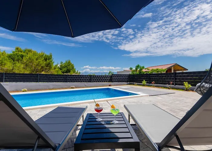 House Radovic With Pool Vir