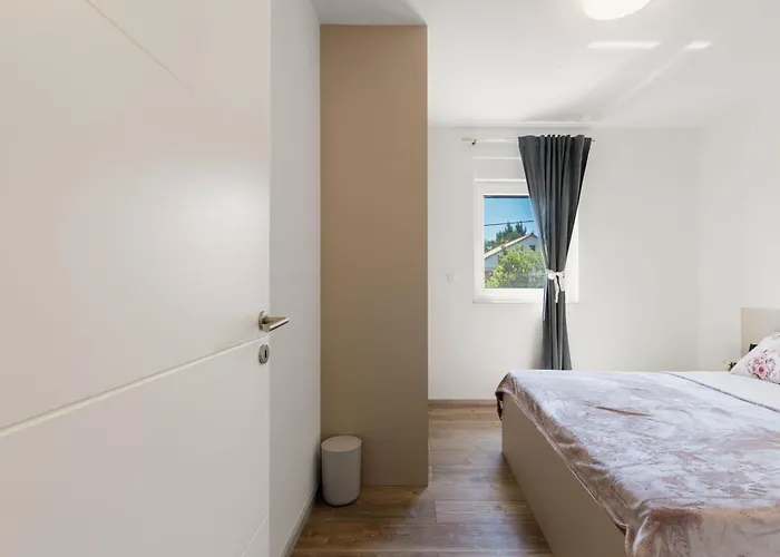 Apartamento House Radovic With Pool
