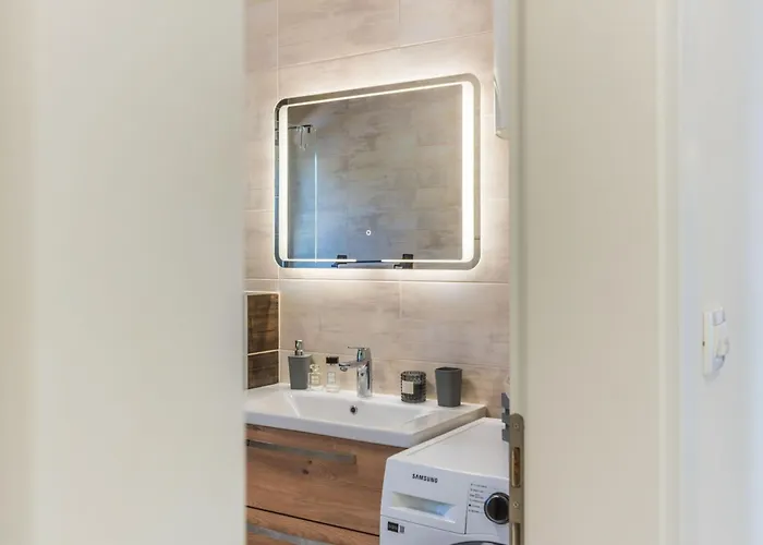 House Radovic With Pool Apartamento *