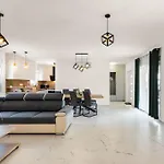 House Radovic With Pool Vir