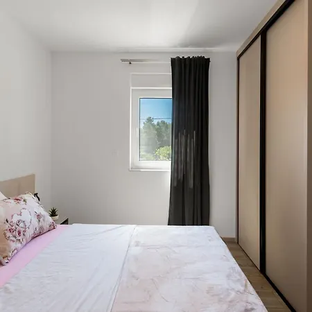 Apartmán House Radovic With Pool *