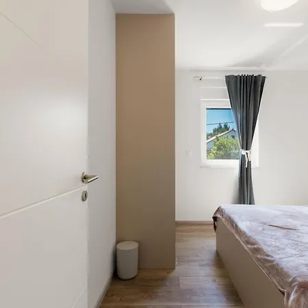 Apartmán House Radovic With Pool