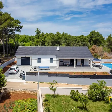 House Radovic With Pool Vir